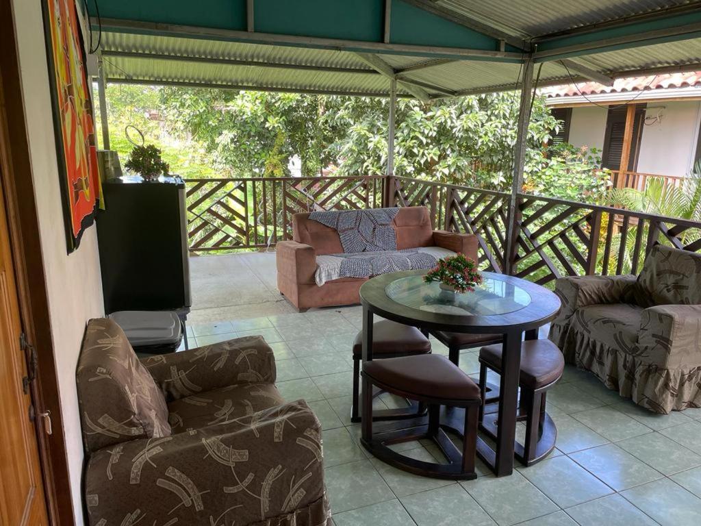Casa Caribe Bed & Breakfast Tortuguero Exterior photo