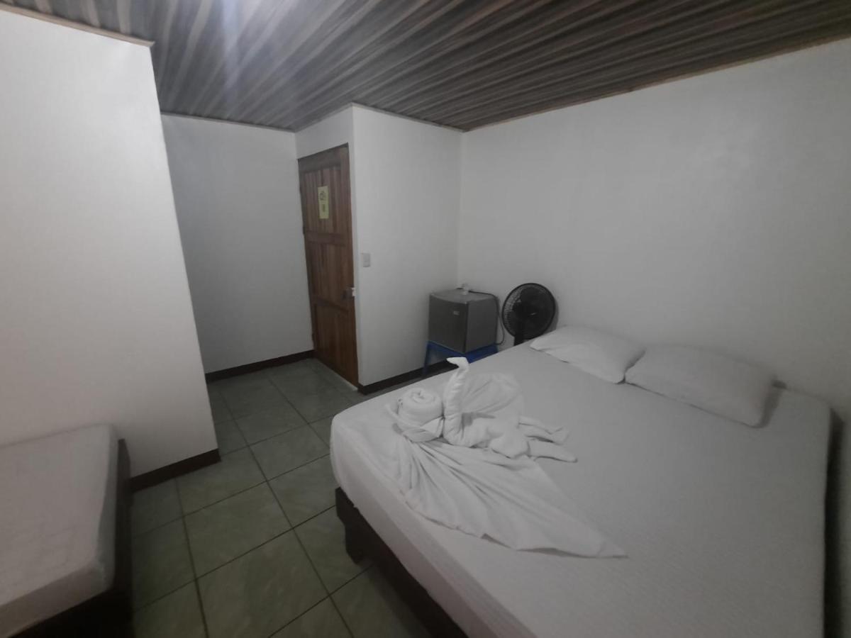 Casa Caribe Bed & Breakfast Tortuguero Exterior photo